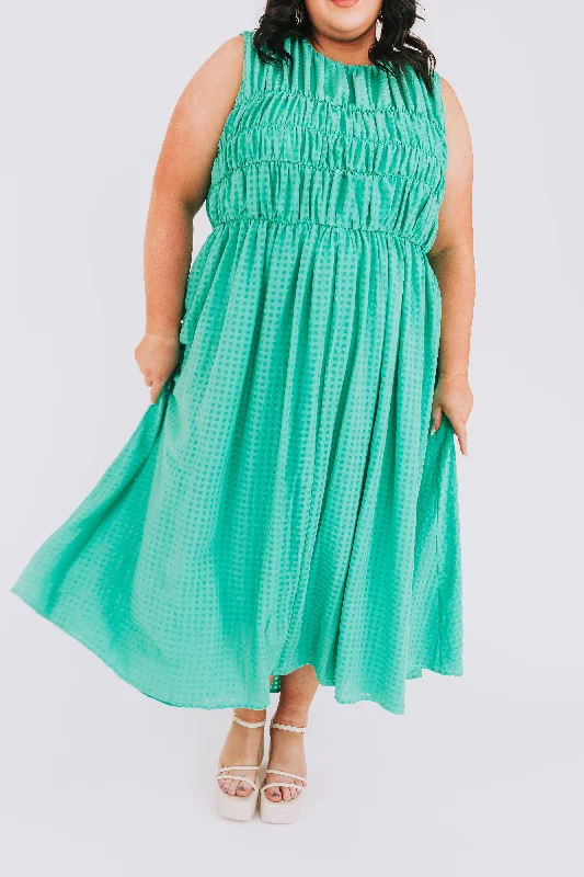 PLUS SIZE - Emerald Enchantress Dress Plus Size Style