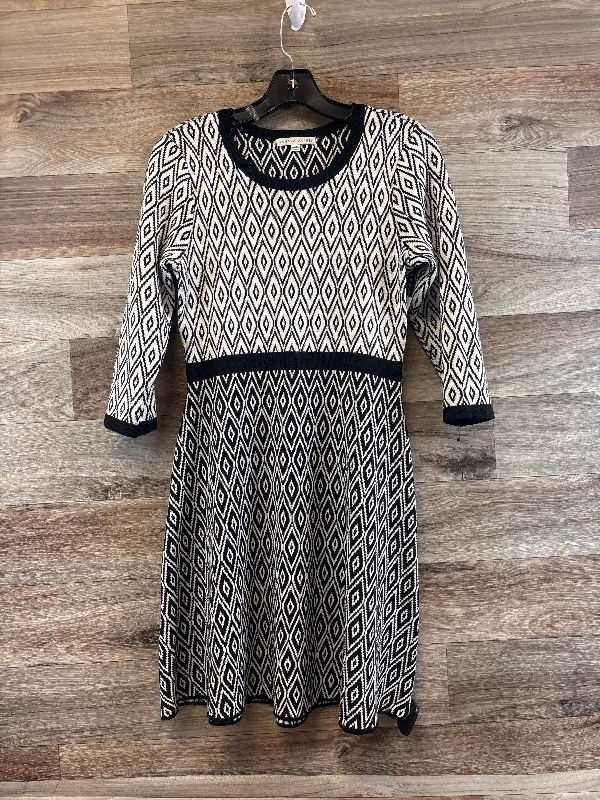 Dress Sweater By Sandra Darren In Black & White, Size: Petite  M Sweater Dress with Pockets